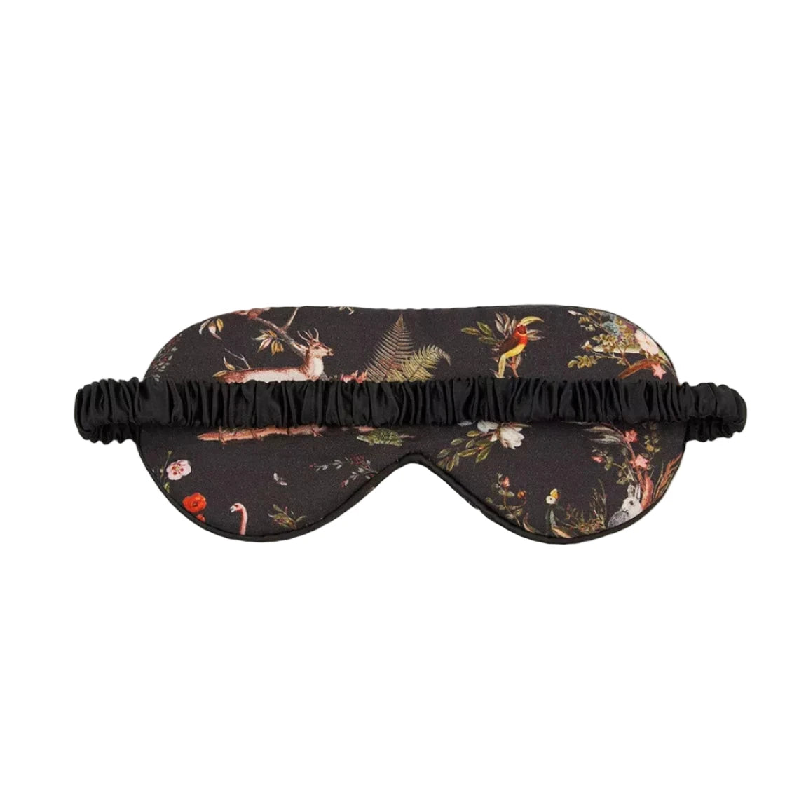 Schlafmaske mit künstlerischem Naturmotiv auf rotbraunem und schwarzem Untergrund: detaillierter Igel, Tagpfauenauge-Schmetterling, Wildblumen, Farnblätter und Beeren in warmen Herbstfarben wie Rostrot, Gelb, Grün und Orange, schwarzes Satinband mit Etikett, naturalistischer Vintage-Stil