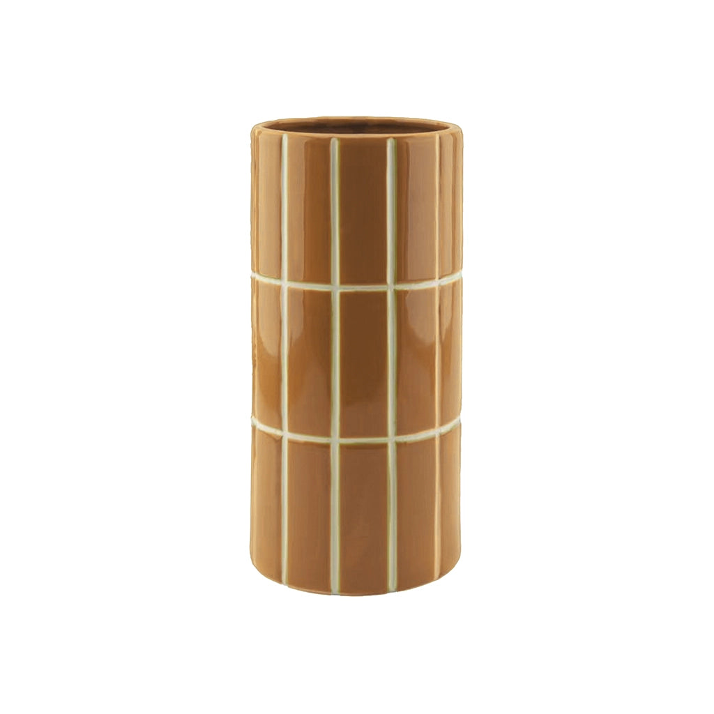 Dieses Bild zeigt eine dekorative Steingutvase im Fliesen-Design in der Farbe Ocker.