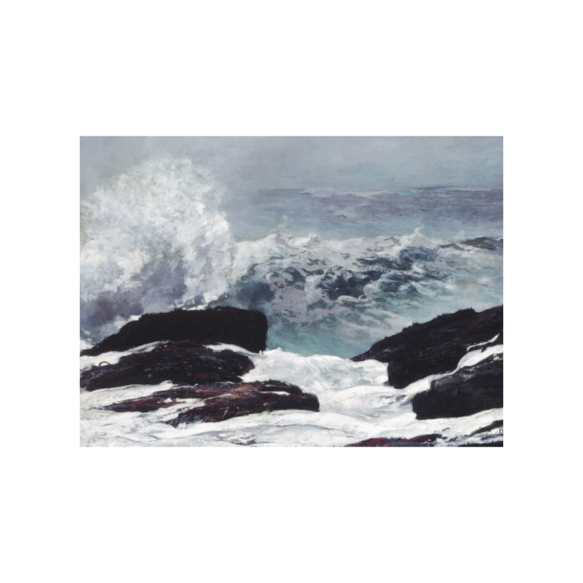 Wellen schlagen gegen dunkle Felsen an einer stürmischen Küste