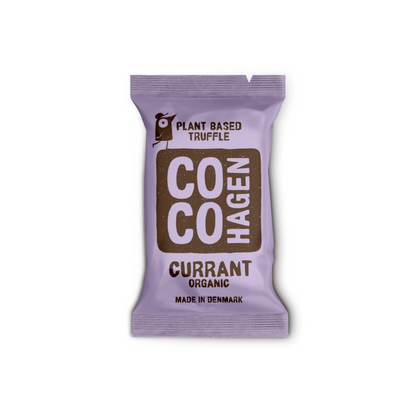 CocoHagen Bio-Johannisbeertrüffel auf pflanzlicher Basis in violetter Verpackung, hergestellt in Dänemark