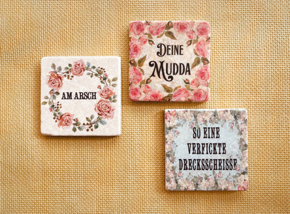 Set mit 3 floralen Untersetzern mit deutschem Text und Vintage-Rosendesign