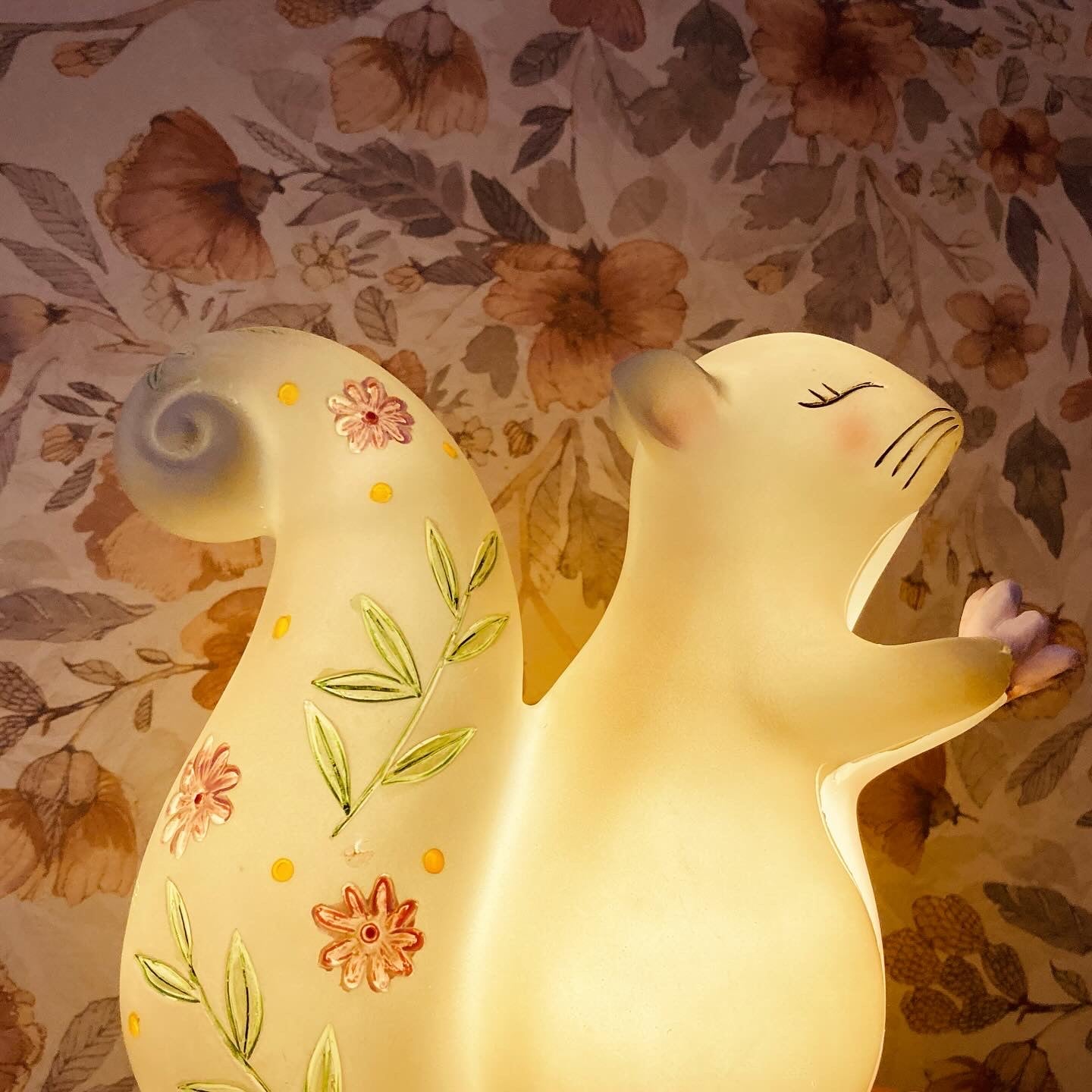 Led Lampe Eichhörnchen leuchtet 