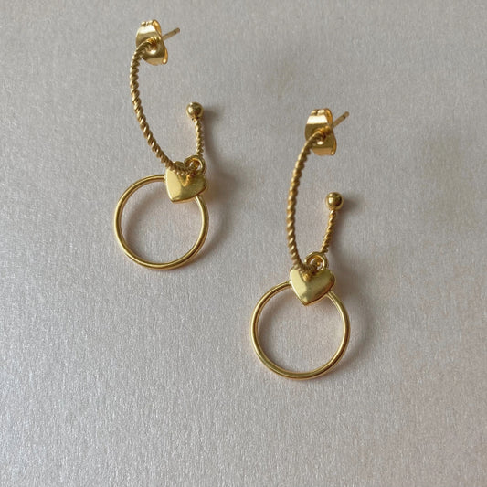 Ohrstecker Creolen mit Herzen