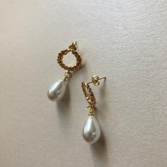 Ohrstecker mit tropfen perle