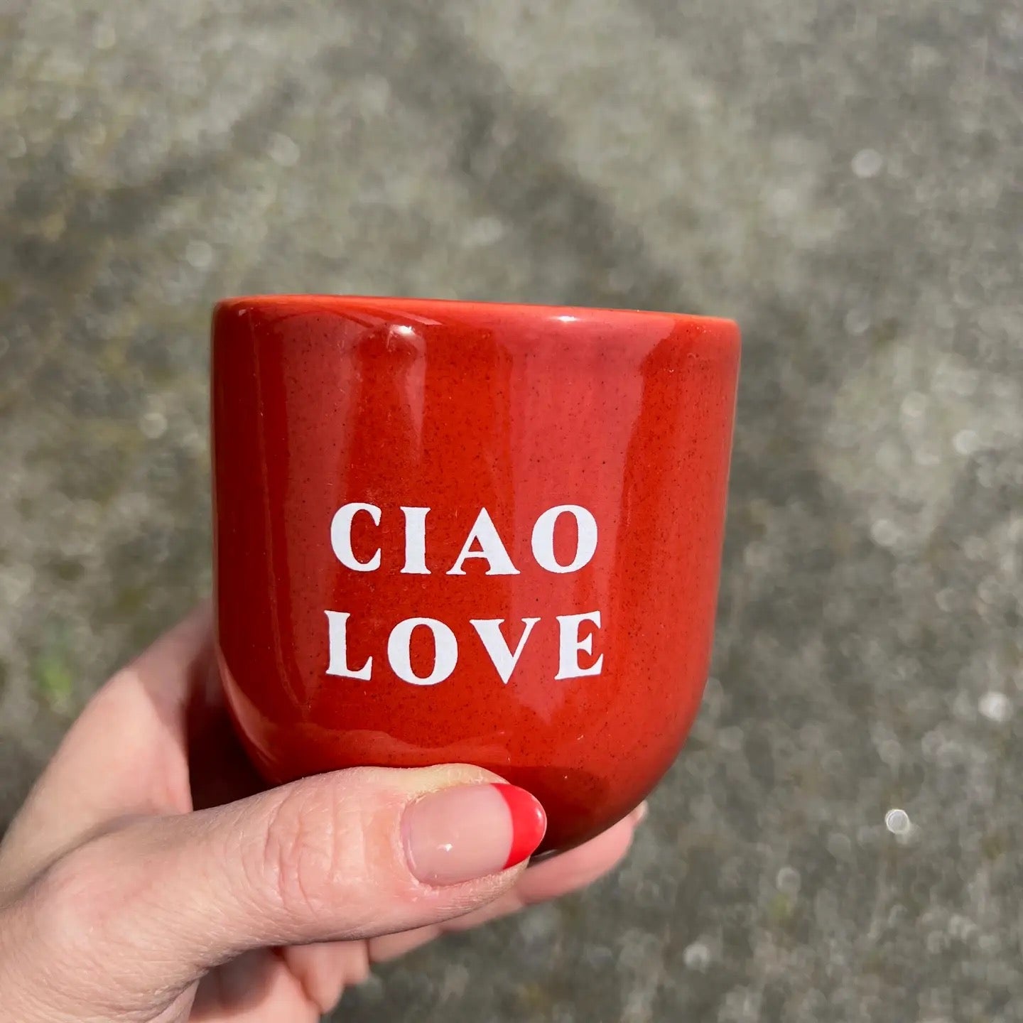 Becher mit Aufschrift Ciao Love