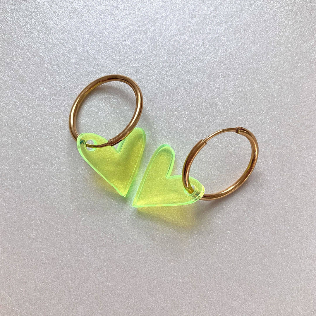 NEON CRUSH – Herz Creolen | Gelb | Ø 20 mm