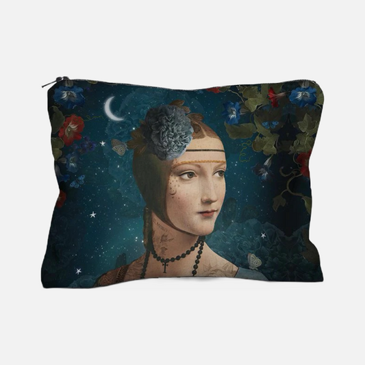 Samttasche Portrait einer Frau bei Nacht