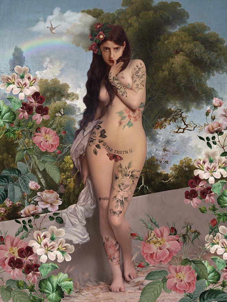 Neo-Klassisches A4 Poster „The Truth“ von Voglio bene mit tätowierter nackter Frau inmitten eines barocken Blumengartens und Regenbogens.