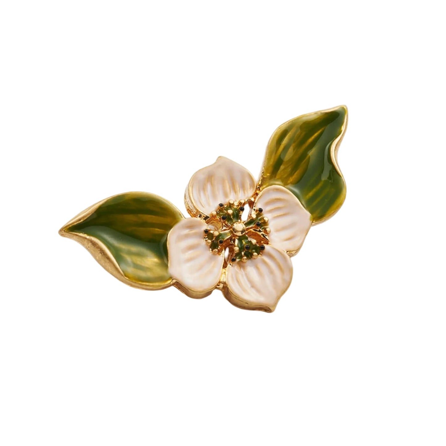 Goldfarbene Brosche in Form einer Blüte mit weißen Blütenblättern und zwei grünen Blättern, verziert mit kleinen grünen Punkten in der Mitte.