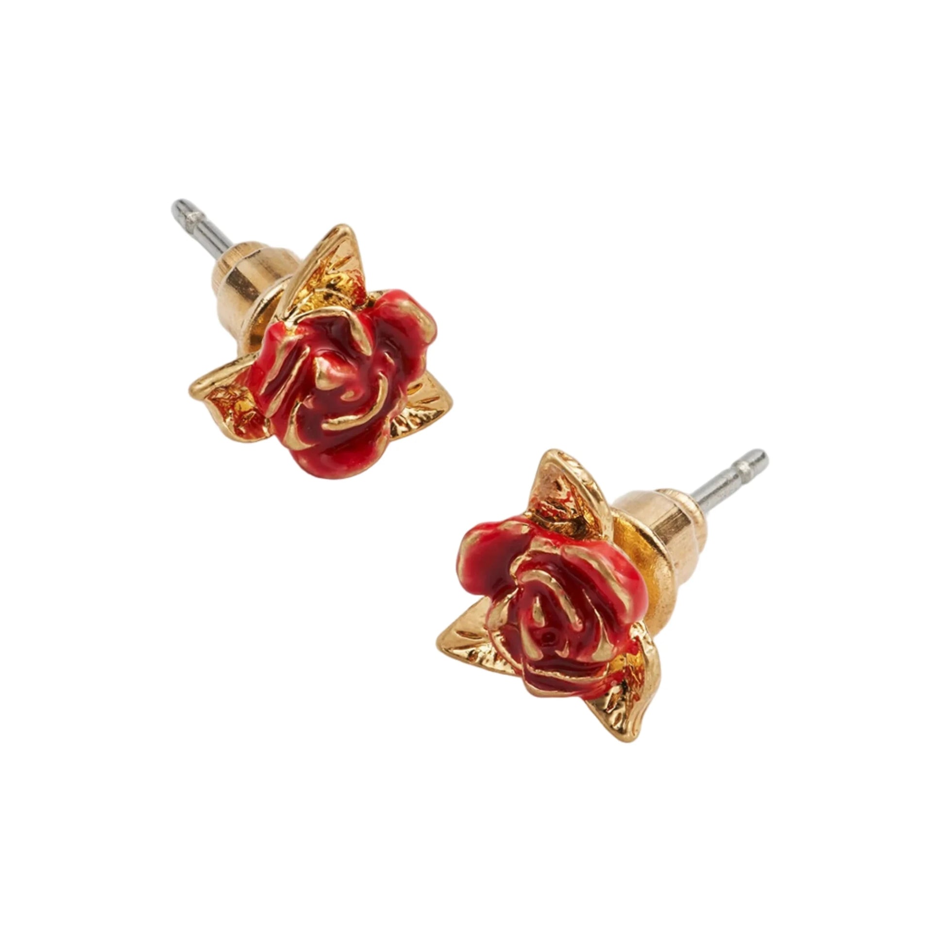 Paar Ohrstecker in Form roter Rosen mit goldfarbenen Blättern.