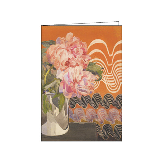 Künstlerische Darstellung von Pfingstrosen in einer Vase vor einem abstrakten Hintergrund mit orangefarbenen und grafischen Wellenlinien.