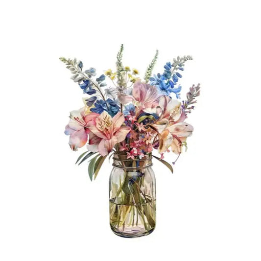 Ein Glasvase mit bunten Blumen, darunter Lilien, Lupinen und andere, in verschiedenen Farben wie Rosa und Blau.