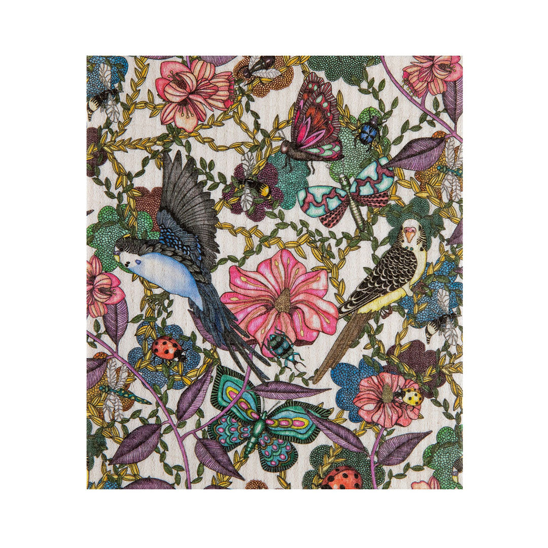 Farbenfrohes Nadja Wedin Spültuch mit fliegendem Wellensittich, Schmetterlingen, Käfern und rosa Blumen auf hellem Grund.